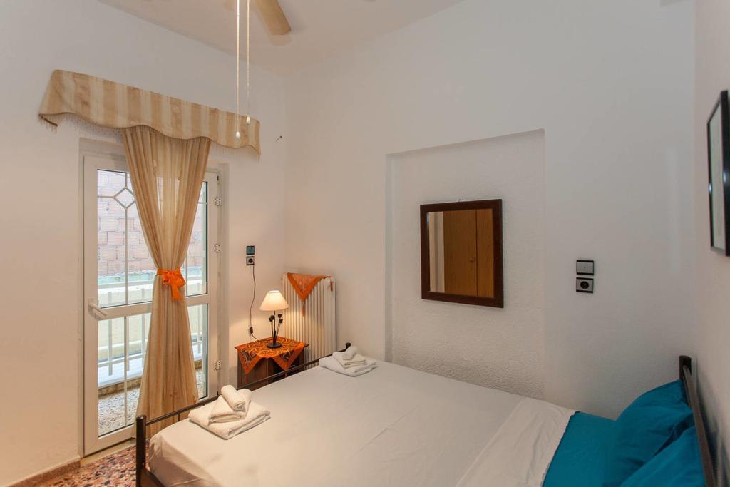 Apartment Froso On The Beach Ретимно Екстериор снимка